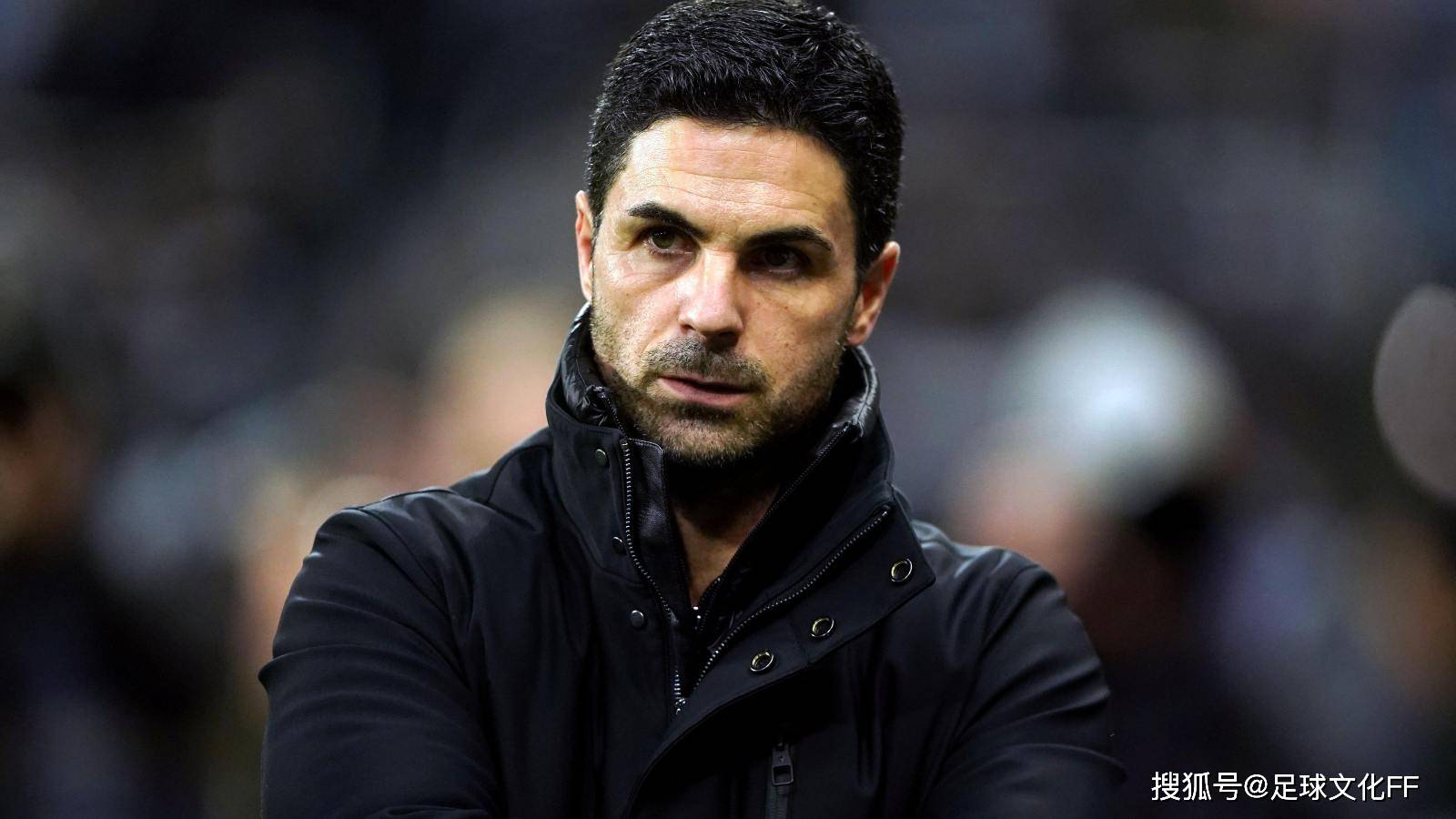 首日上午的 首日上午的